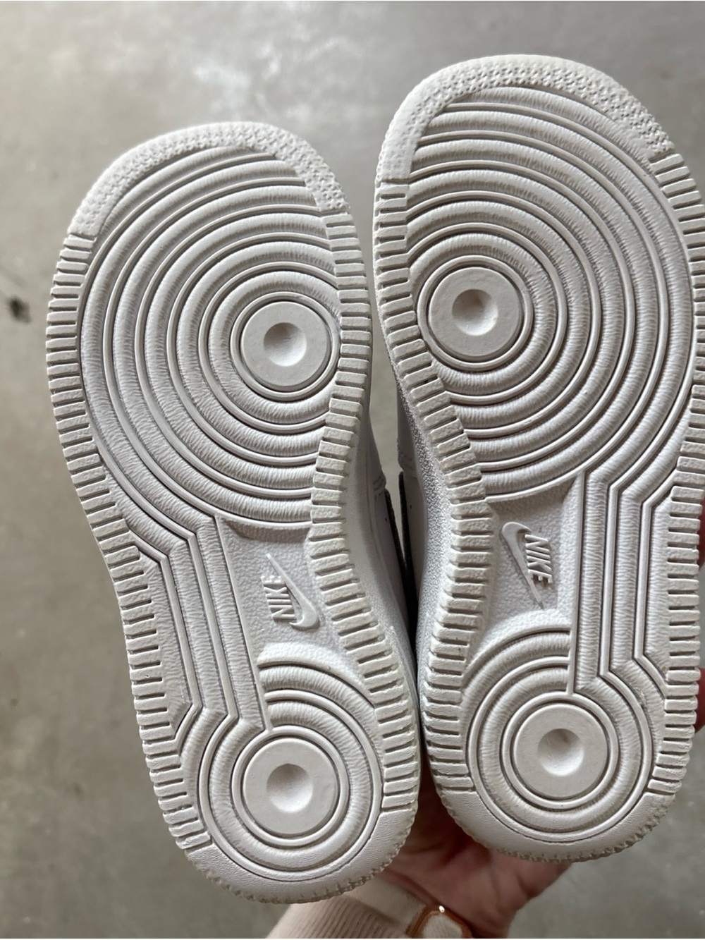 Nike Toddler 9c White Air Force’s - Picture 5 of 7
